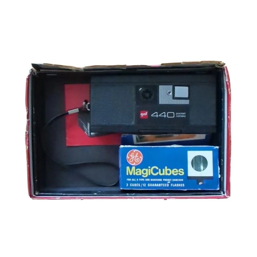 Vintage GAF 440 Pocket Camera Film Collectible Box Manual Functionality Unknown